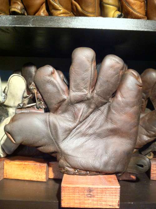 Marathon Grommet Web Front