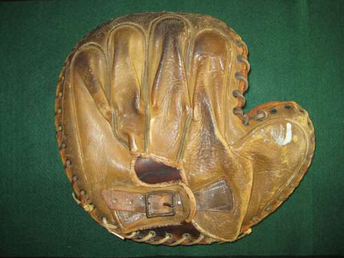 Mike Gonzales Marathon 4250 Back