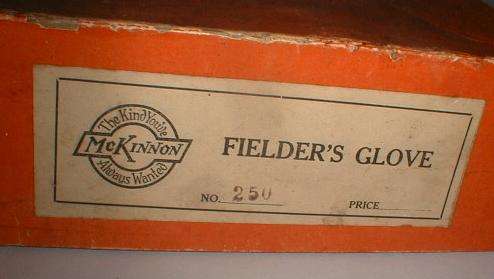 McKinnon 250 Catchers Mitt Box
