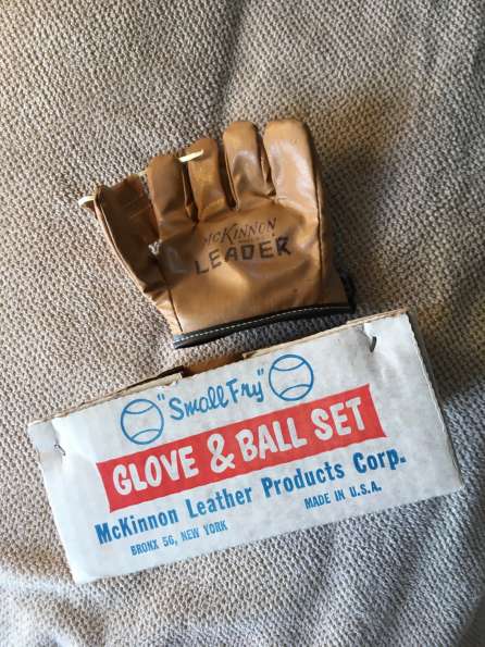 McKinnon F150 Small Fry Glove and Ball Set 2