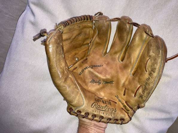 Mickey Mantle Rawlings 60-4238 Front