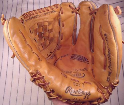 Mickey Mantle Rawlings TGF7 Front