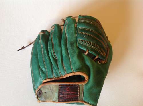 Billy Loes Nokona G51 Back