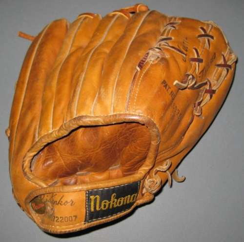 Billy Loes Nokona TST50 Back