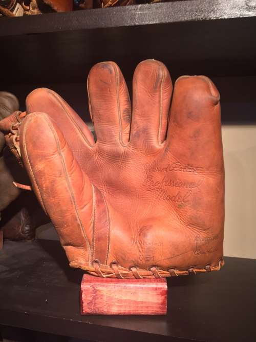 Howard Pollet Nokona G51 Front