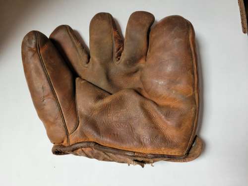 Jelly SoRelle Nokona G11 Front