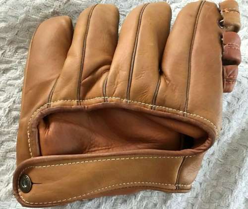 Joff Cross Nokona G33 Back