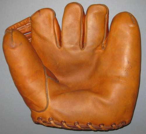 Joff Cross Nokona G33 Front