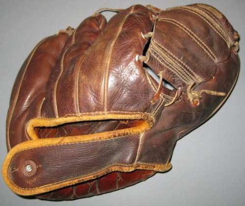 Nokona 3 Finger Brown Back