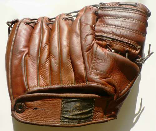 Pinky Higgins Nokona G47 Back