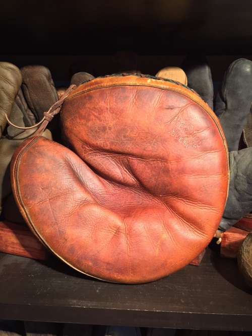 OK 906 Catchers Mitt Front