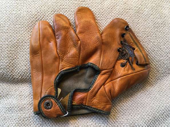Ol' Reliable 024 Softball Glove Back