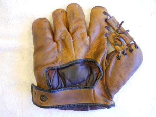 Alex Kampouris Pagoma 200 Back