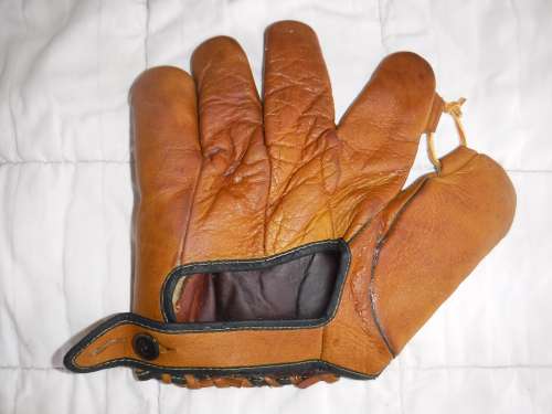 Allyn Stout McClurg 100 Back