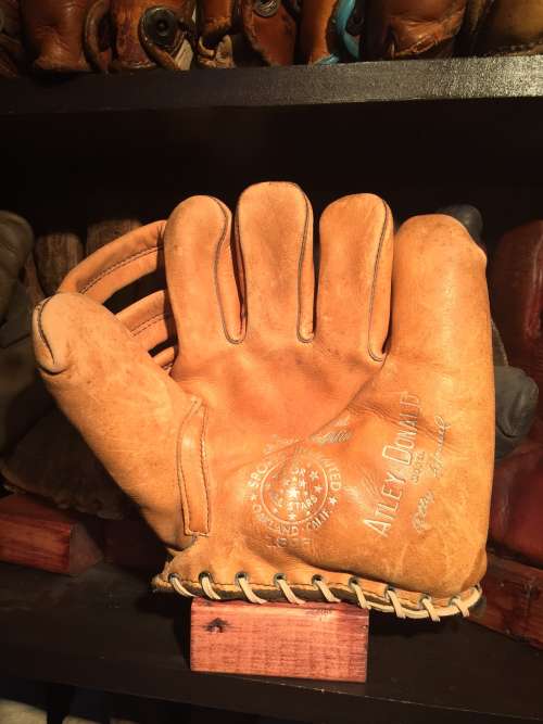 Atley Donald Sports Unlimited 1895 Front