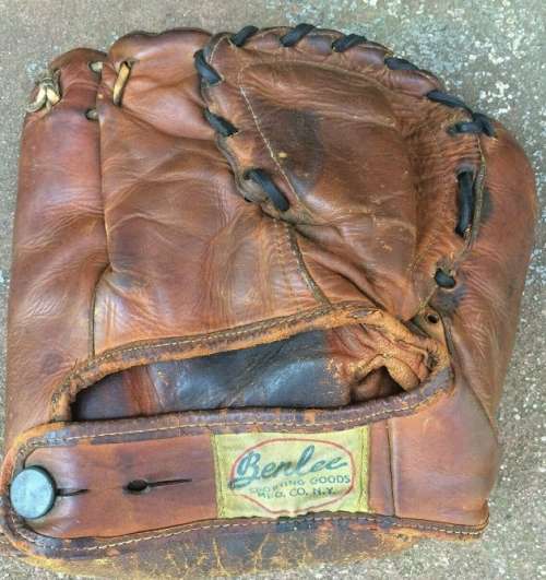 Benlee Two Finger Back