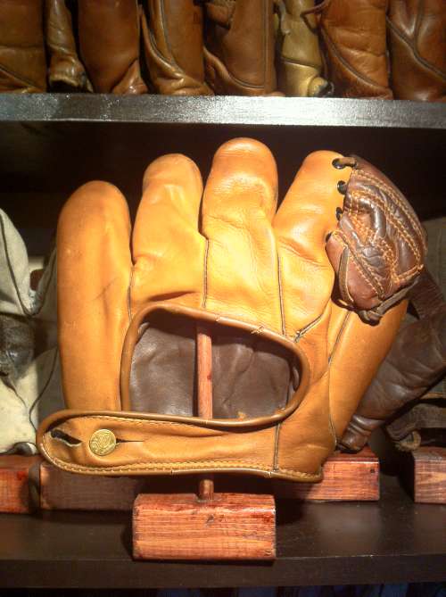 Empire Professional 1150 With Dubow Button Back