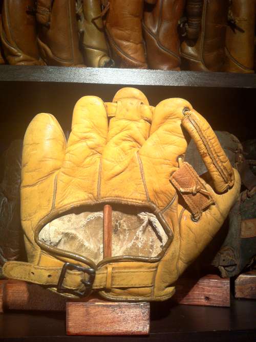 Monte Pearson Iron Arm 60G Back