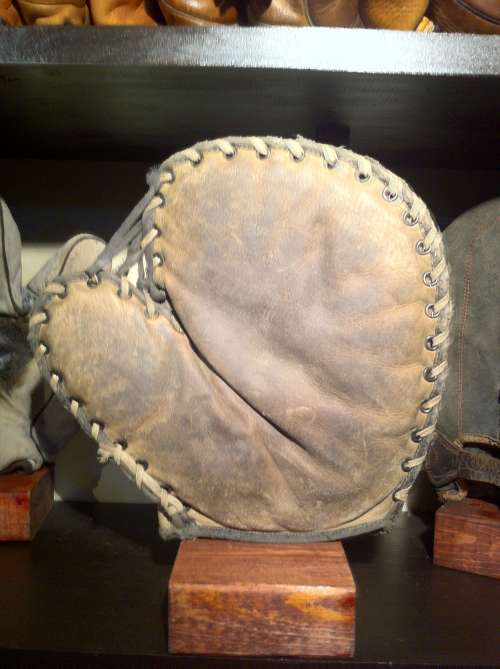 Tom Kane Basemitt Front
