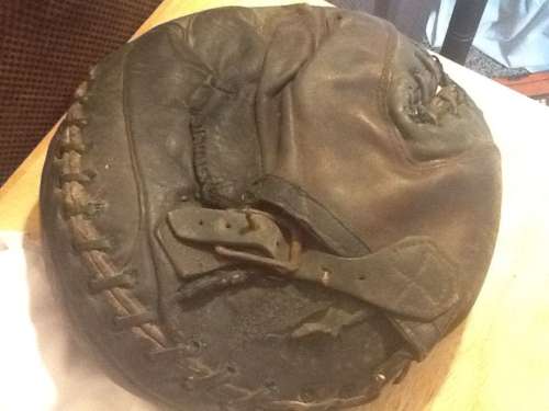 Sewn Pocket Catchers Mitt Back