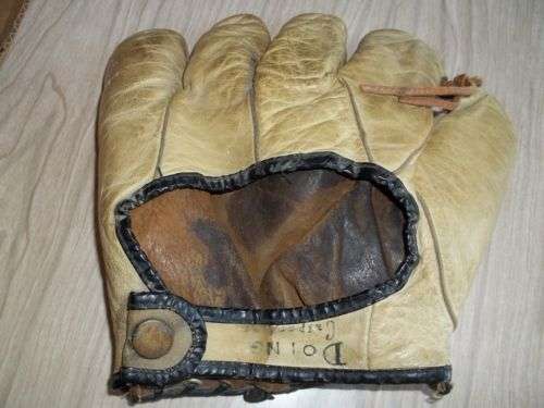 Poll Parrot  Shoes Glove Back