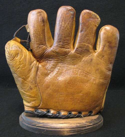 Pennant Double Tunnel Loop Front