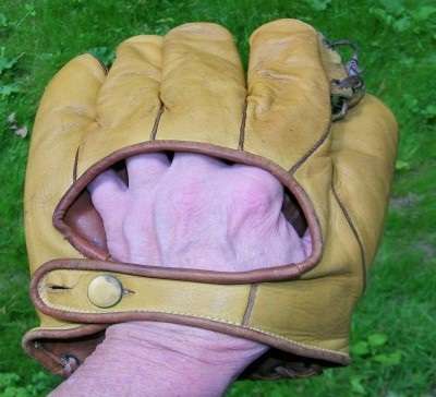 Pennant IK 457 Ball Hawk Back