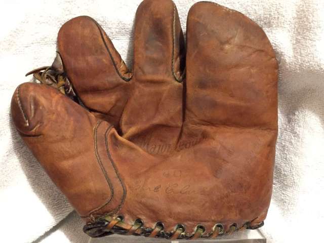 Earl Clark K&C 40 3 Finger Front