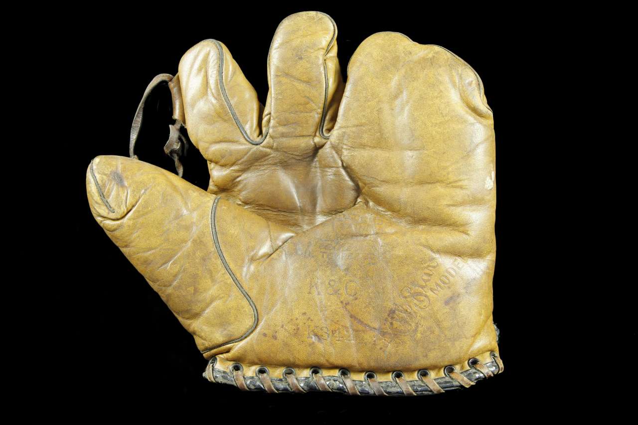 K&C K342 All Star Model 3 Finger Front Pre War 3 Fingers Baseball Glove Collector Gallery
