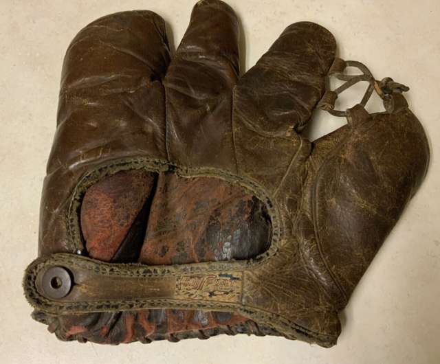 Trusport 3 Finger Back