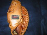 Stan Musial Rawlings T70RY Back