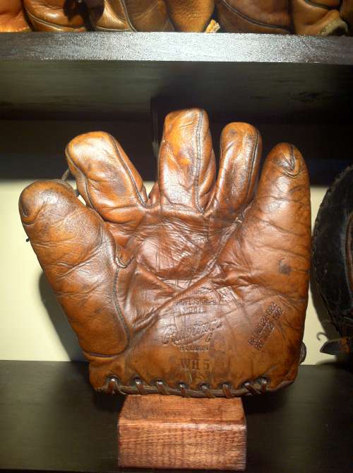 Rawlings WH5 Front
