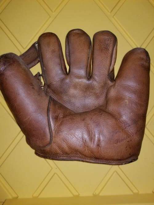 Tom Henrich Rawlings G85 Front