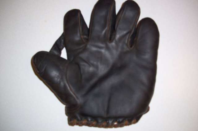 A.J. Reach 1 Inch Web Black Front