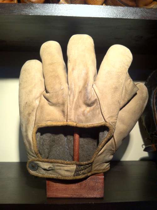 A.J. Reach Full Web Light With Asbestos Lining Back