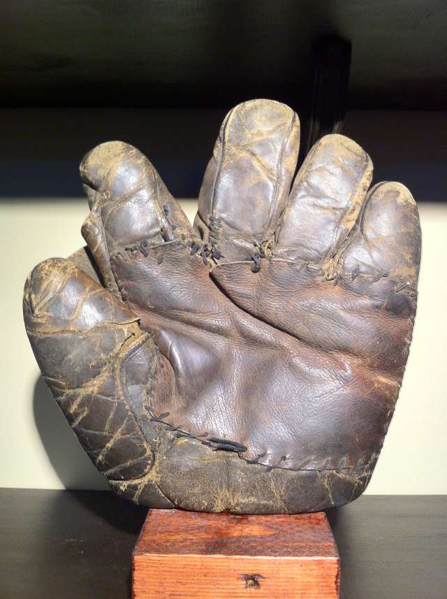 A.J. Reach Patched Pocket Full Web Front