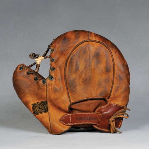 Harry Davis A.J. Reach Basemitt Back