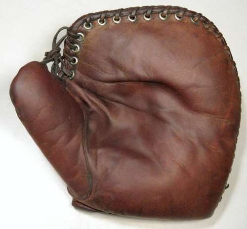 Reach 4X Basemitt Front