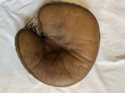 Reach Catchers Mitt Brown Front