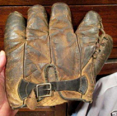 Dizzy Dean Reach Back