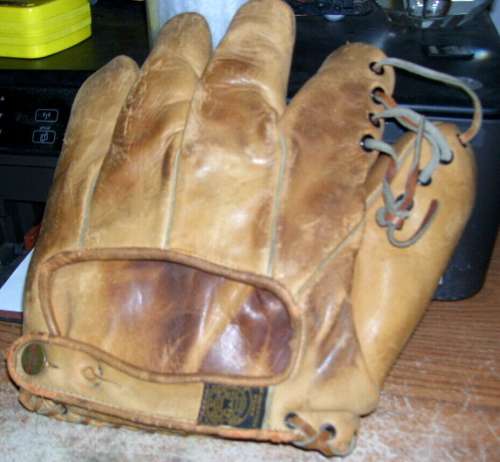 Lefty Grove Reach BG Back