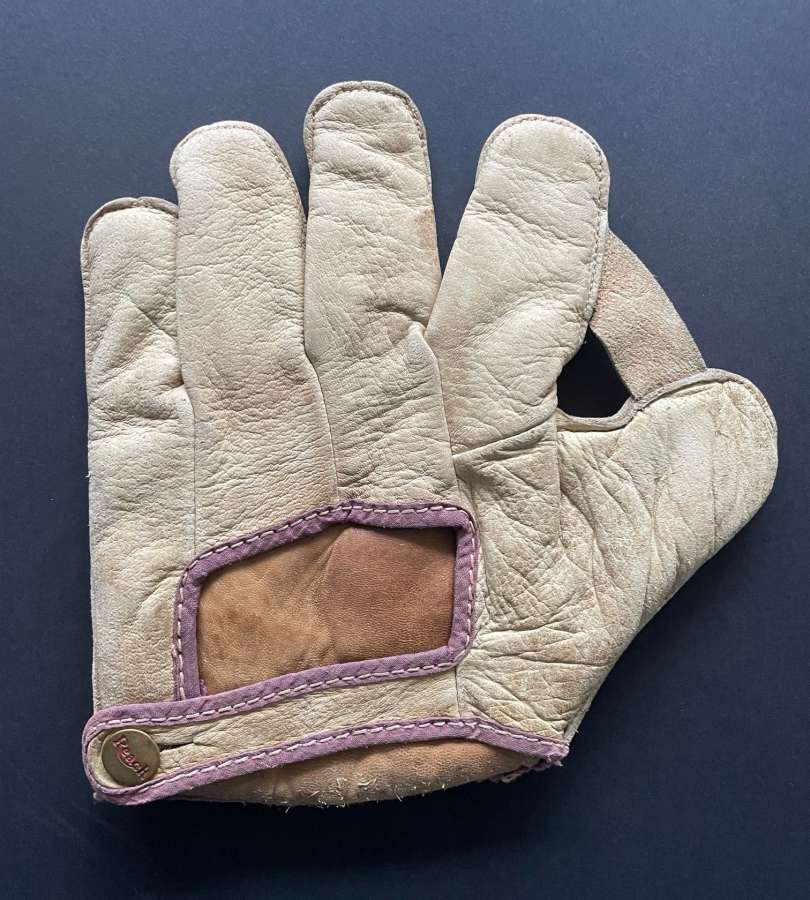 Reach 4G 1 Inch Web Back Reach Baseball Glove Collector Gallery