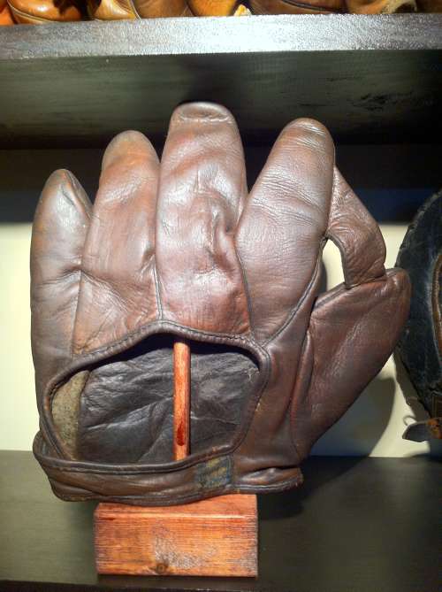 Simmons American 1 Inch Web Brown Back