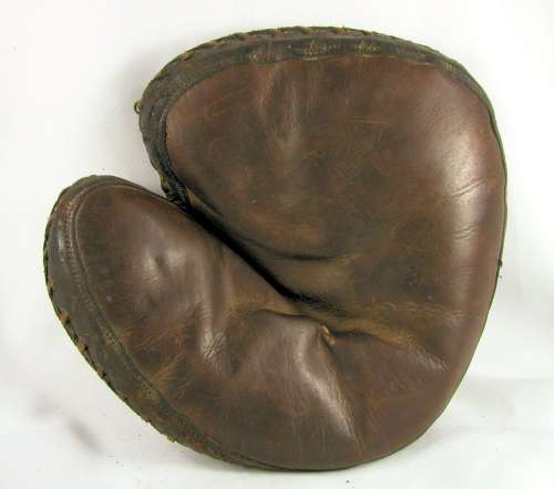 Simmons American Catchers Mitt Front