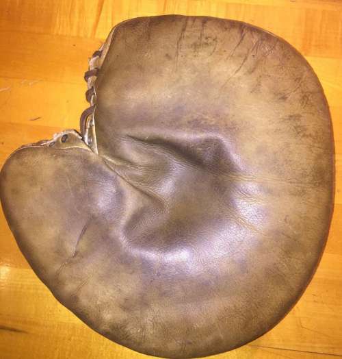 Simmons American Catchers Mitt Front