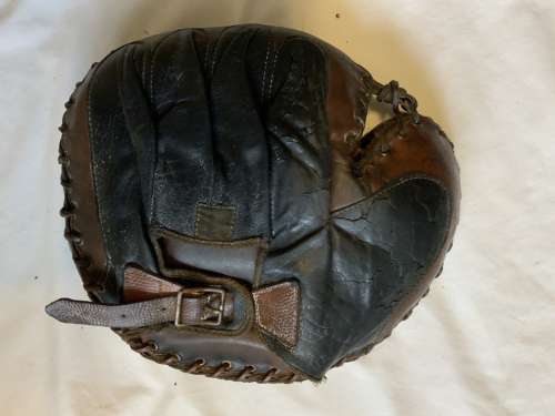 Simmons S Catchers Mitt Back