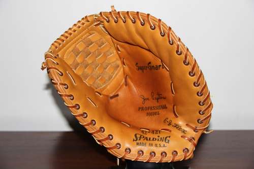 Joe Pepitone Spalding 42-421 Professional Model Front