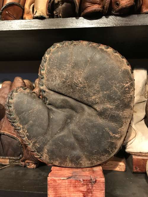 Spalding Basemitt Front