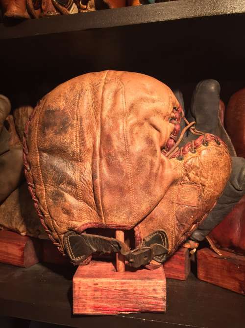 Spalding CX Basemitt Back