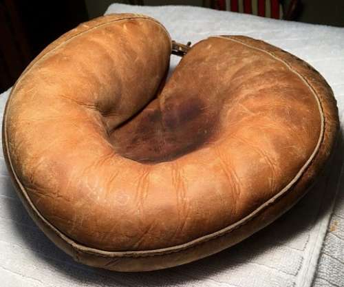 Bill Dickey Spalding Catchers Mitt Front